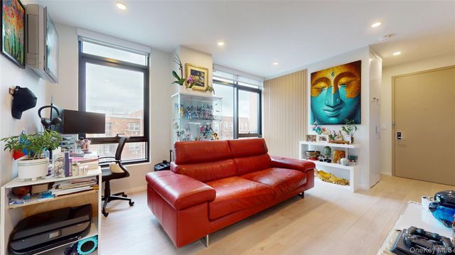 40-22 61st Street 2K, Woodside, NY 11377