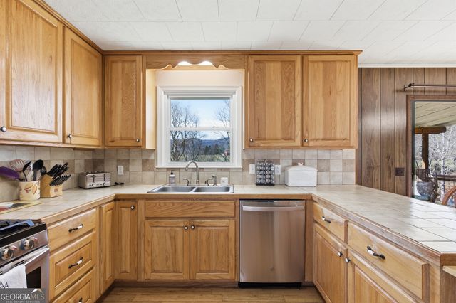 190 Legendary Lane, Rabun Gap, GA 30568