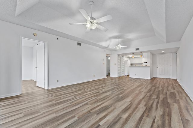 700 Uno Lago Drive 404, Juno Beach, FL 33408