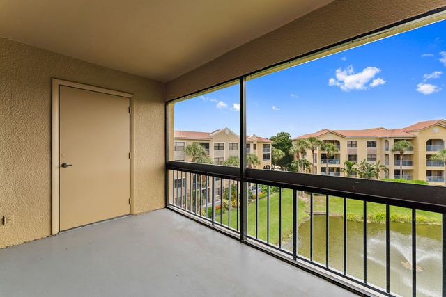 700 Uno Lago Drive 404, Juno Beach, FL 33408