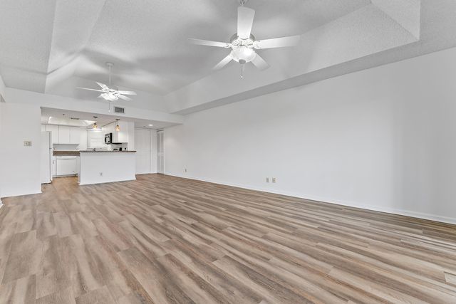 700 Uno Lago Drive 404, Juno Beach, FL 33408