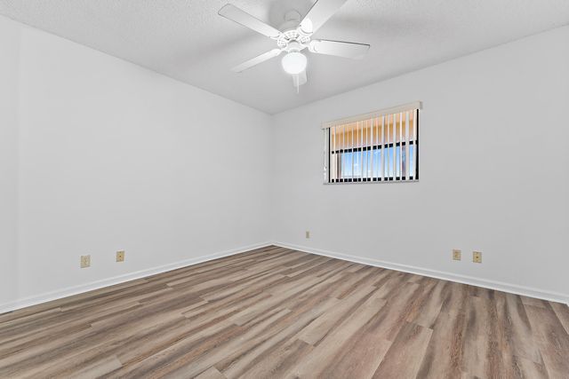 700 Uno Lago Drive 404, Juno Beach, FL 33408