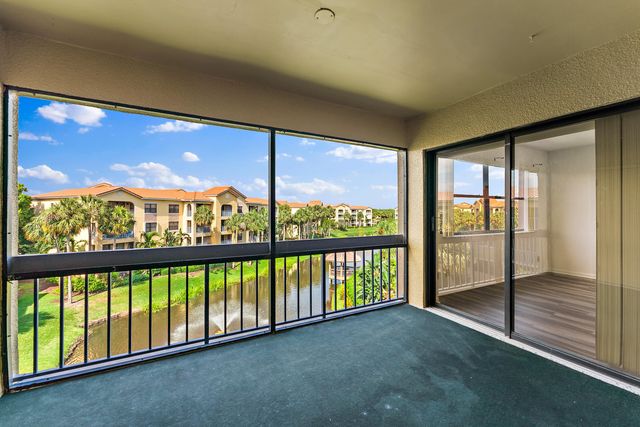 700 Uno Lago Drive 404, Juno Beach, FL 33408