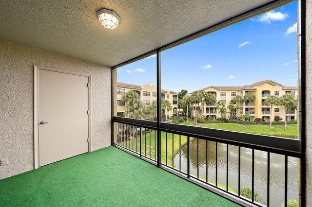 700 Uno Lago Drive 404, Juno Beach, FL 33408