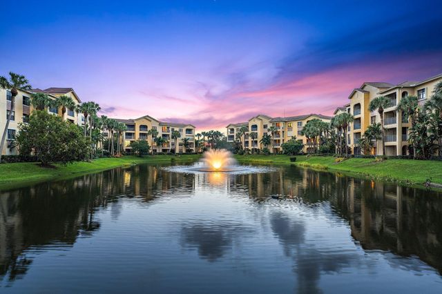 700 Uno Lago Drive 404, Juno Beach, FL 33408