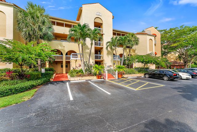700 Uno Lago Drive 404, Juno Beach, FL 33408