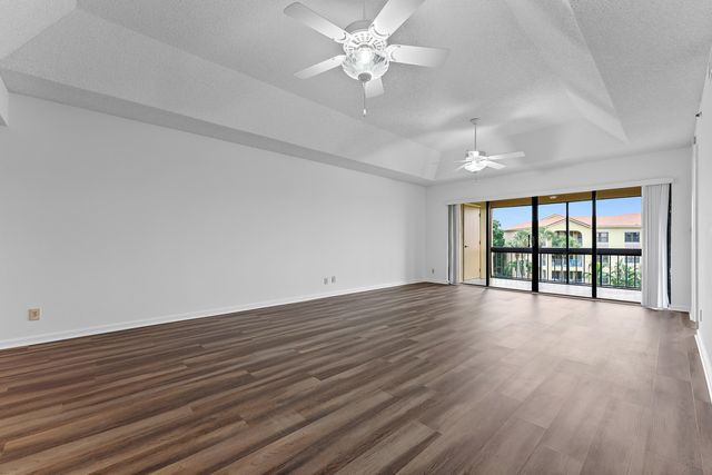 700 Uno Lago Drive 404, Juno Beach, FL 33408