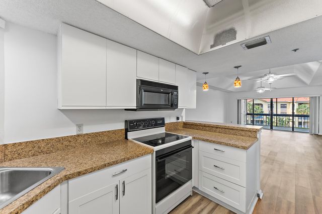 700 Uno Lago Drive 404, Juno Beach, FL 33408