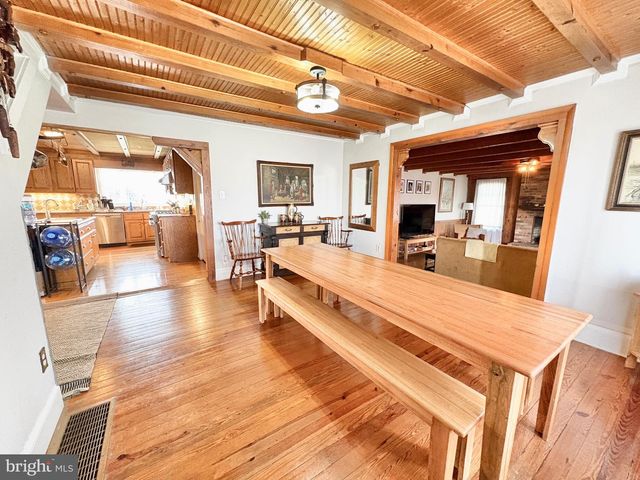 28427 OLD VALLEY PIKE, Toms Brook, VA 22660