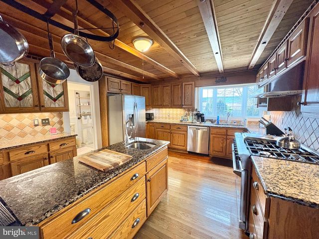 28427 OLD VALLEY PIKE, Toms Brook, VA 22660