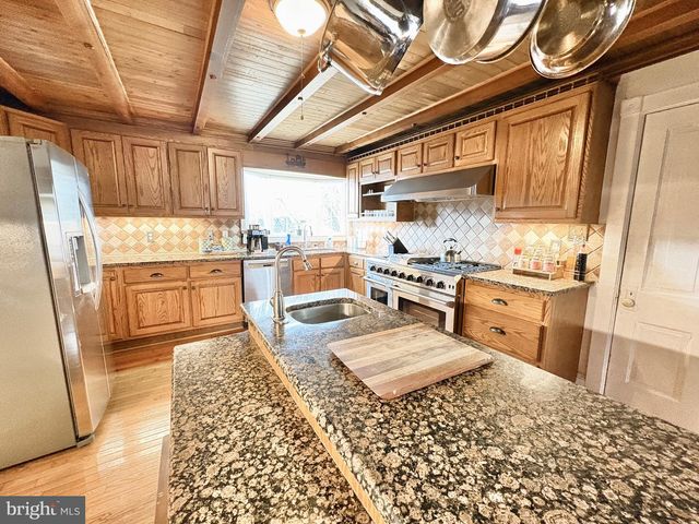 28427 OLD VALLEY PIKE, Toms Brook, VA 22660