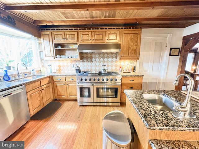 28427 OLD VALLEY PIKE, Toms Brook, VA 22660