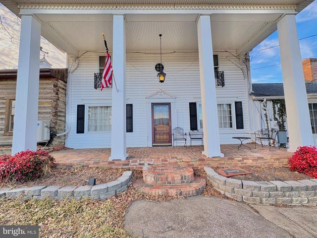 28427 OLD VALLEY PIKE, Toms Brook, VA 22660