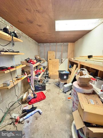 28427 OLD VALLEY PIKE, Toms Brook, VA 22660