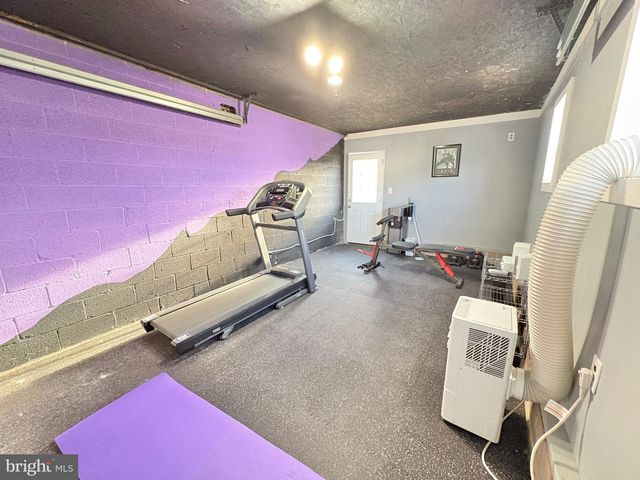 28427 OLD VALLEY PIKE, Toms Brook, VA 22660