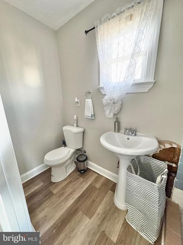 28427 OLD VALLEY PIKE, Toms Brook, VA 22660