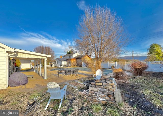 28427 OLD VALLEY PIKE, Toms Brook, VA 22660