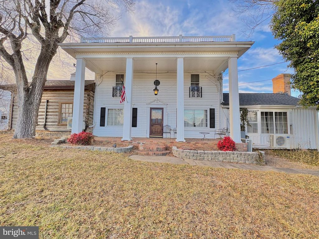 28427 OLD VALLEY PIKE, Toms Brook, VA 22660