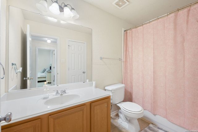 1514 Gentle Current, San Antonio, TX 78251