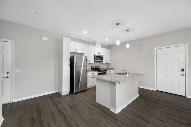 2115 SEBRING PLACE, Clearwater, FL 33760