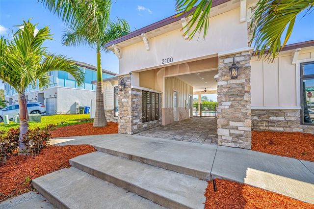 2115 SEBRING PLACE, Clearwater, FL 33760