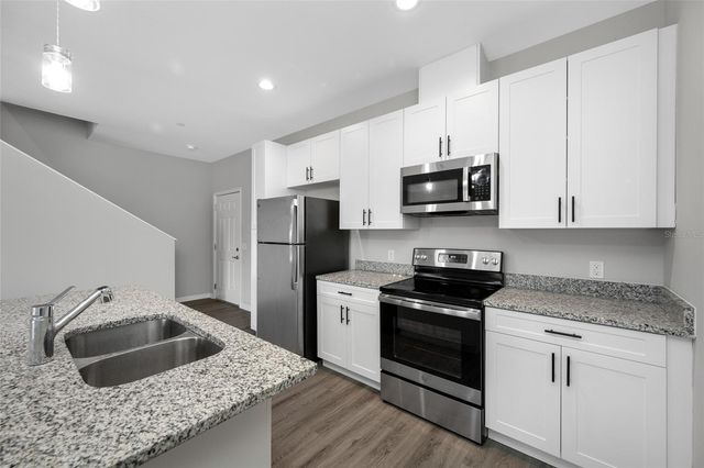 2115 SEBRING PLACE, Clearwater, FL 33760