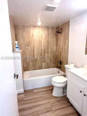 1116 Green Pine Blvd D1, West Palm Beach, FL 33409