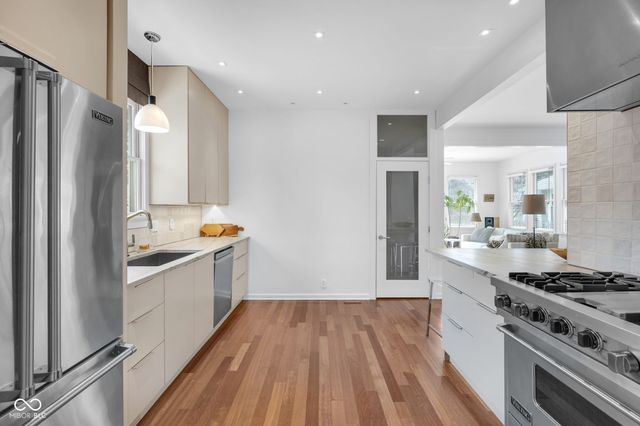 213 E 51st Street, Indianapolis, IN 46205