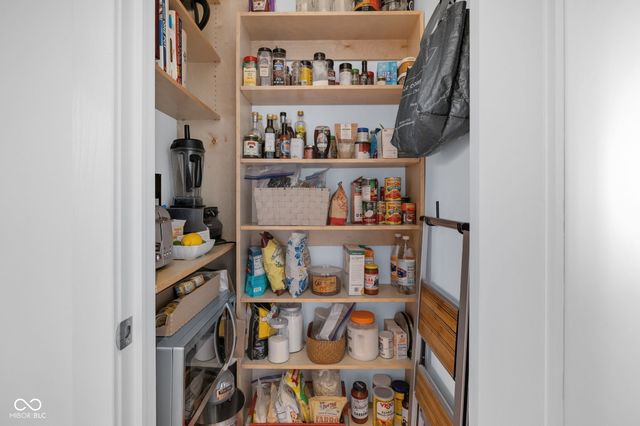 213 E 51st Street, Indianapolis, IN 46205