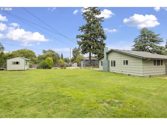 15245 Se MARKET Ct, Portland, OR 97233