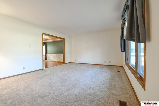 3646 S 77th Street, Lincoln, NE 68506