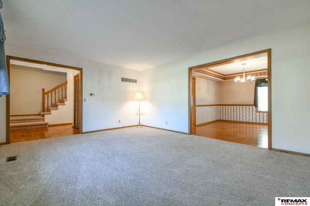 3646 S 77th Street, Lincoln, NE 68506