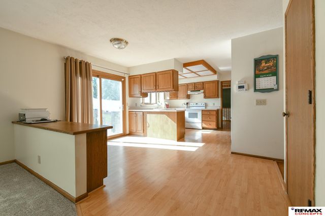 3646 S 77th Street, Lincoln, NE 68506