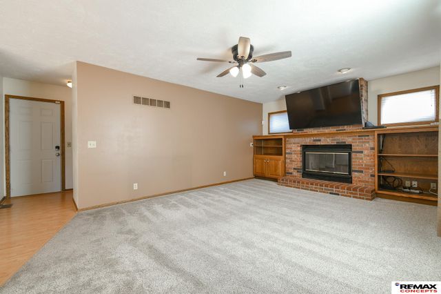 3646 S 77th Street, Lincoln, NE 68506