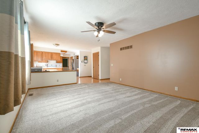 3646 S 77th Street, Lincoln, NE 68506