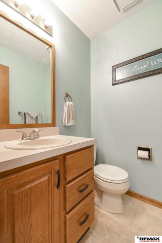 3646 S 77th Street, Lincoln, NE 68506