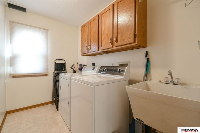 3646 S 77th Street, Lincoln, NE 68506