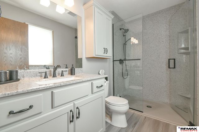 3646 S 77th Street, Lincoln, NE 68506