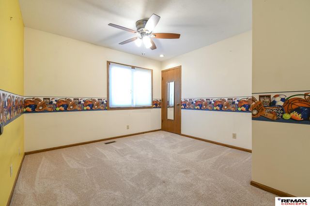 3646 S 77th Street, Lincoln, NE 68506