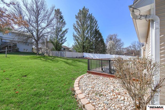 3646 S 77th Street, Lincoln, NE 68506