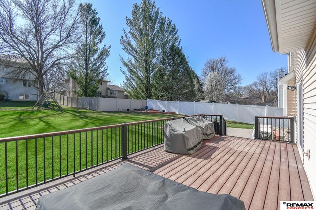 3646 S 77th Street, Lincoln, NE 68506