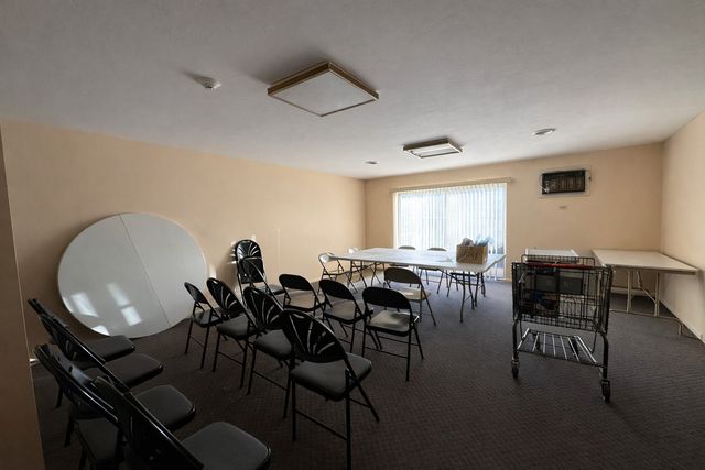 9820 S Pulaski Road 122, Oak Lawn, IL 60453