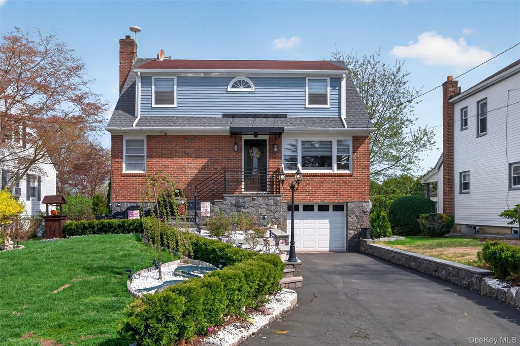 74 Johnson Road, Scarsdale, NY 10583