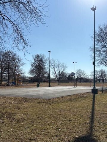 9225 Liable Road, Highland, IN 46322