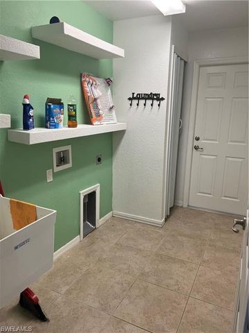 2910 25th ST W, Lehigh Acres, FL 33971