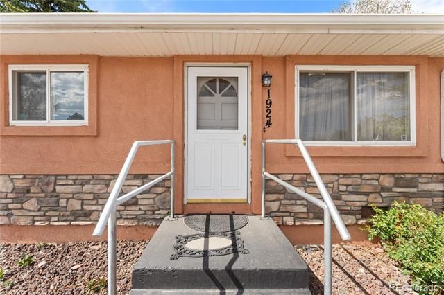 1924 Mccooke Drive, Colorado Springs, CO 80910
