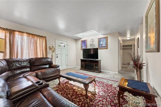 1924 Mccooke Drive, Colorado Springs, CO 80910