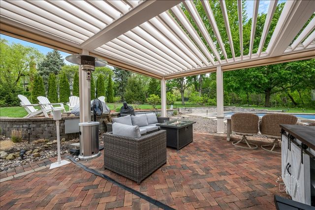 4N589 High Meadow Road, St. Charles, IL 60175