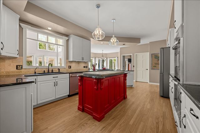 4N589 High Meadow Road, St. Charles, IL 60175