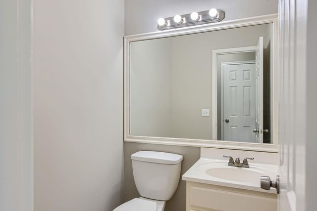 7863 Maple Brook Lane, Houston, TX 77095